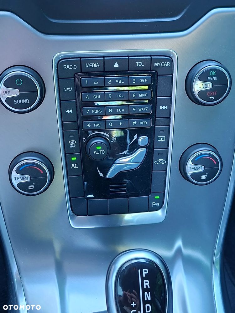 Volvo S80 T4 Momentum - 27