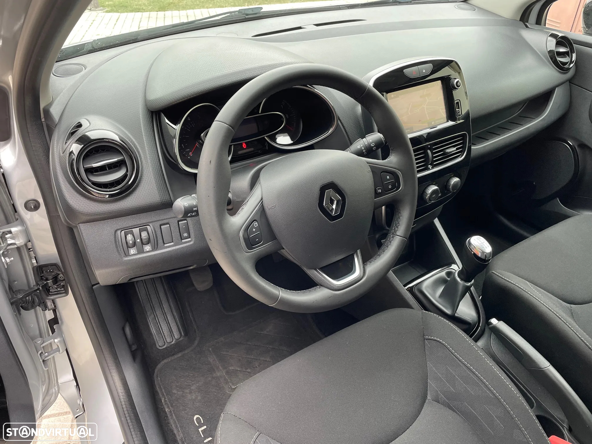 Renault Clio Sport Tourer 1.5 dCi Limited - 21
