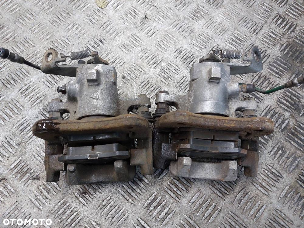 ZACISK HAMULCOWY LEWY TYŁ + PRAWY TYŁ RENAULT SCENIC I LIFT - 3