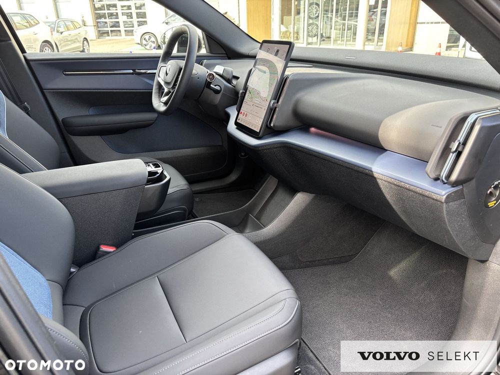Volvo EX30 - 12
