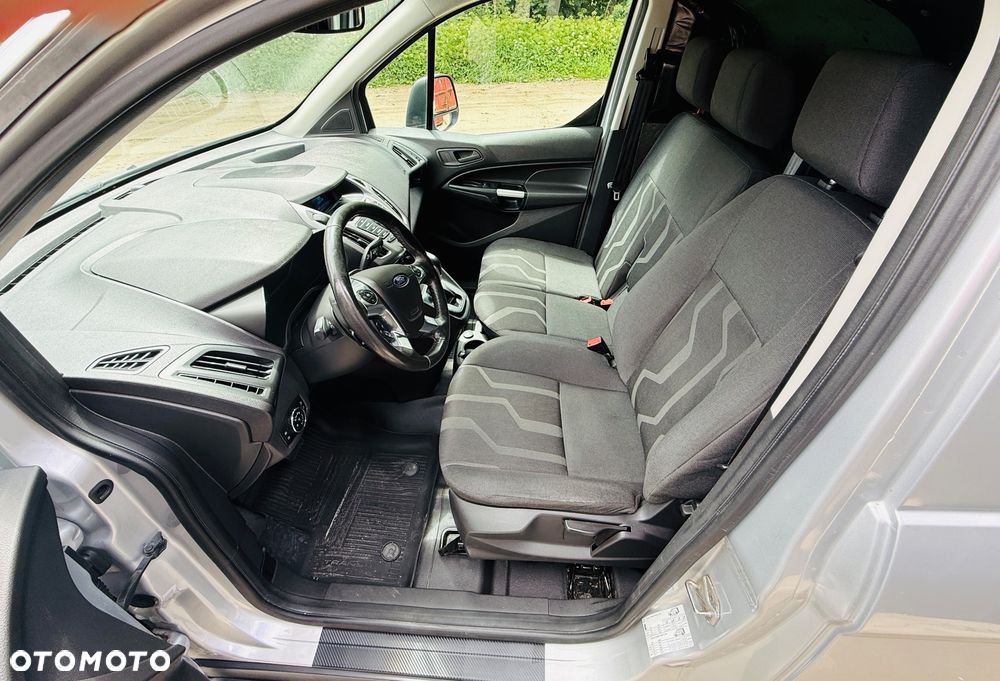 Ford Transit Connect - 18