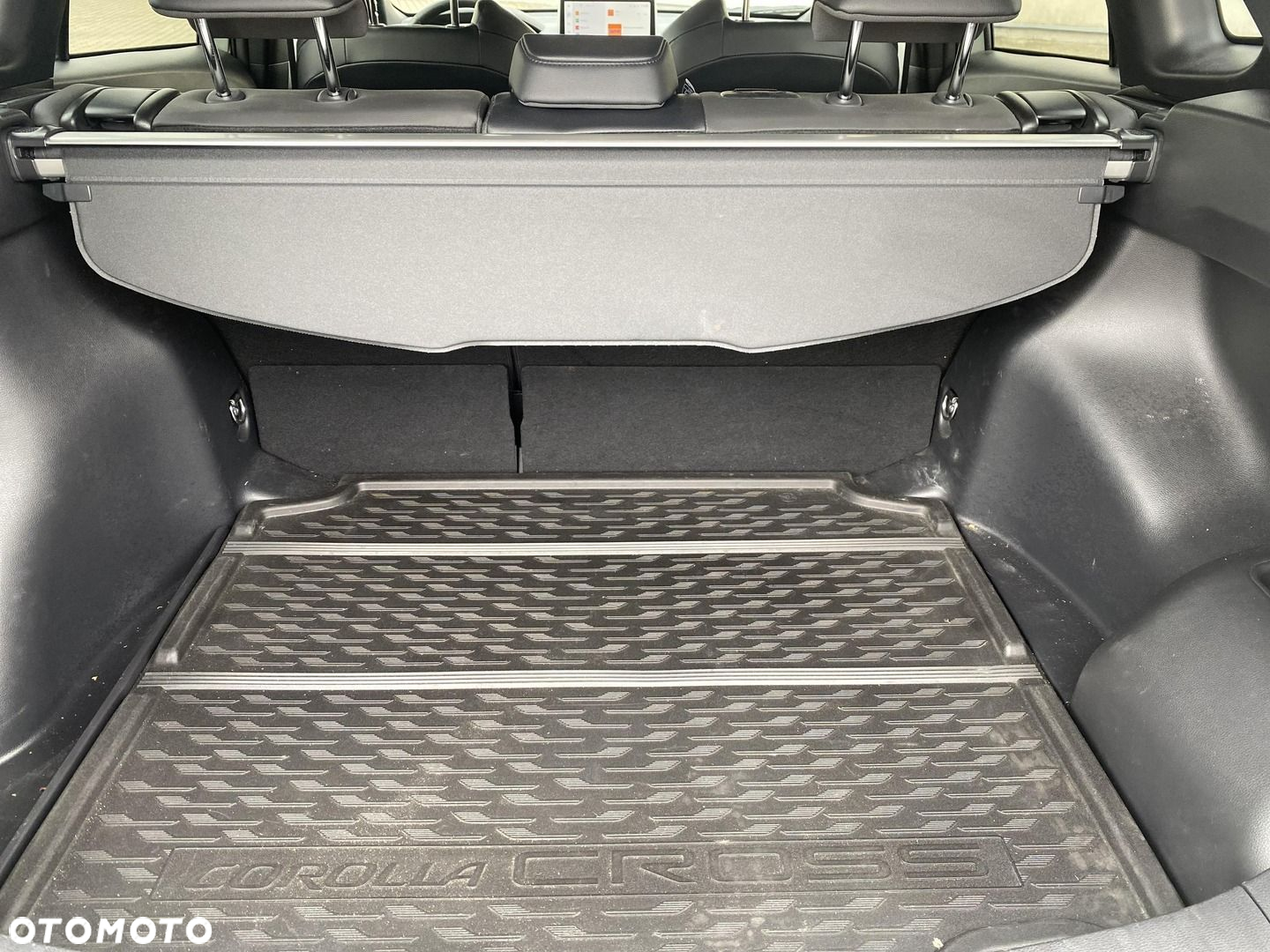 Toyota Corolla Cross 2.0 Hybrid Executive - 16