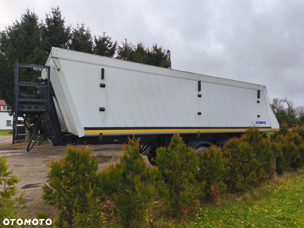 Schmitz Cargobull SKI 24 - 4