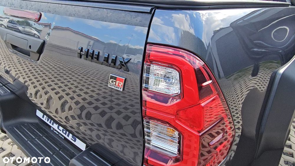 Toyota Hilux 2.8 D-4D Double Cab GR Sport II 4x4 - 33