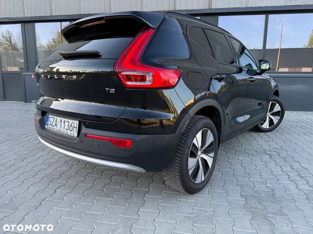 Volvo XC 40 T2 Plus Dark - 35