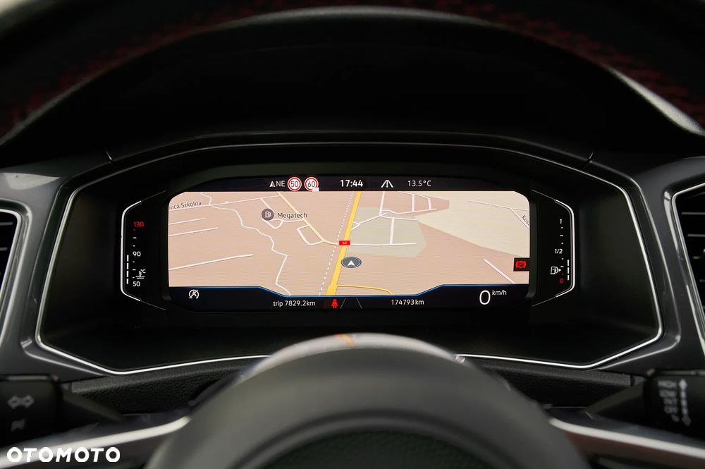 Volkswagen T-Roc 1.5 TSI OPF R-Line - 33