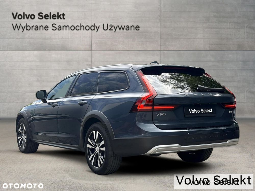 Volvo V90 Cross Country - 6