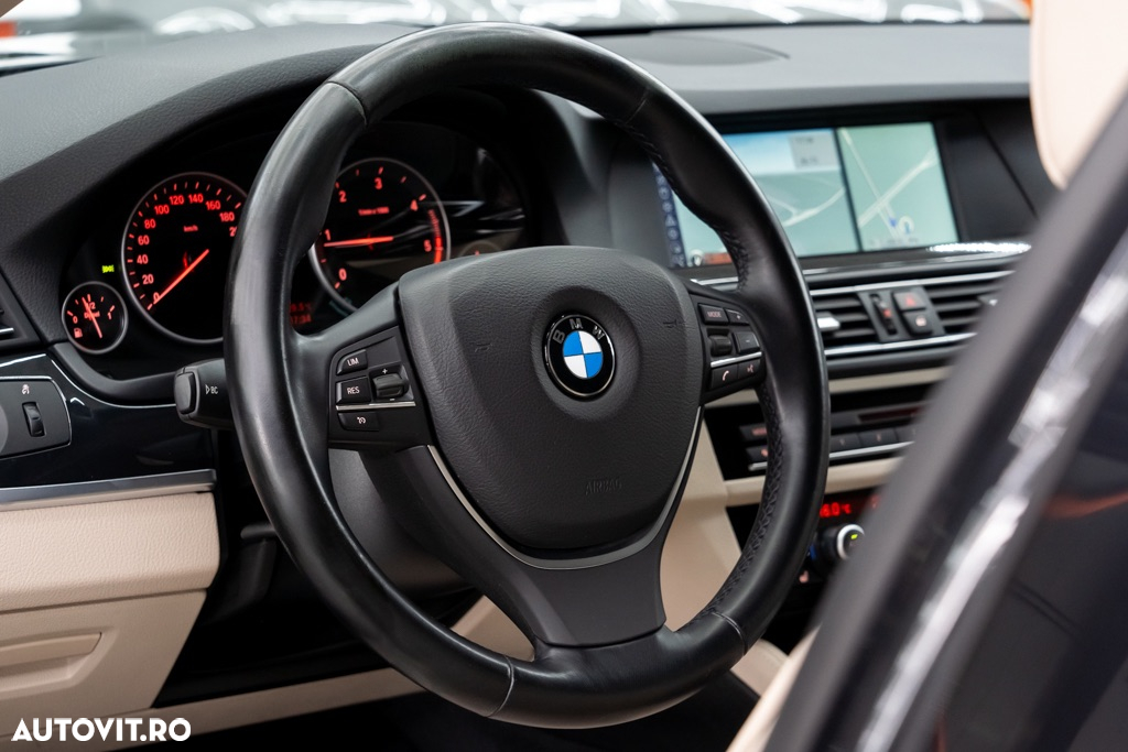 BMW Seria 5 520d Aut. - 29