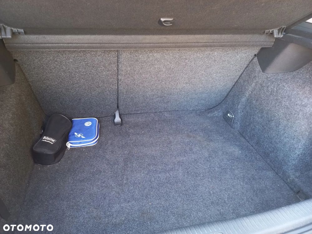 Volkswagen Golf - 12