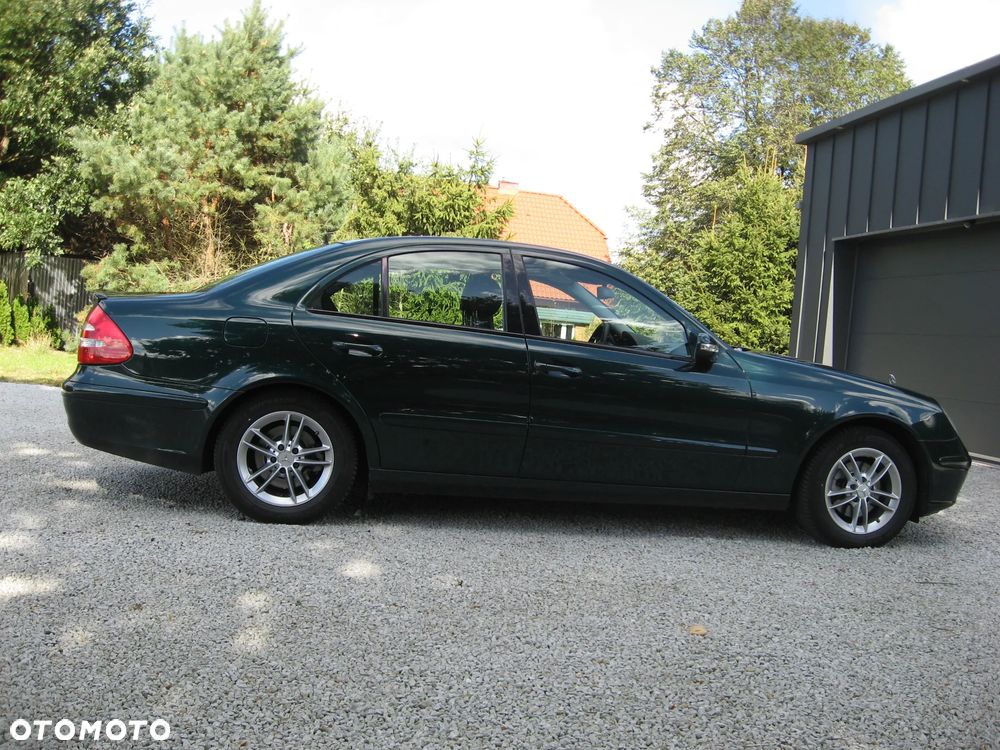 Mercedes-Benz E-Class 2006 photo 5