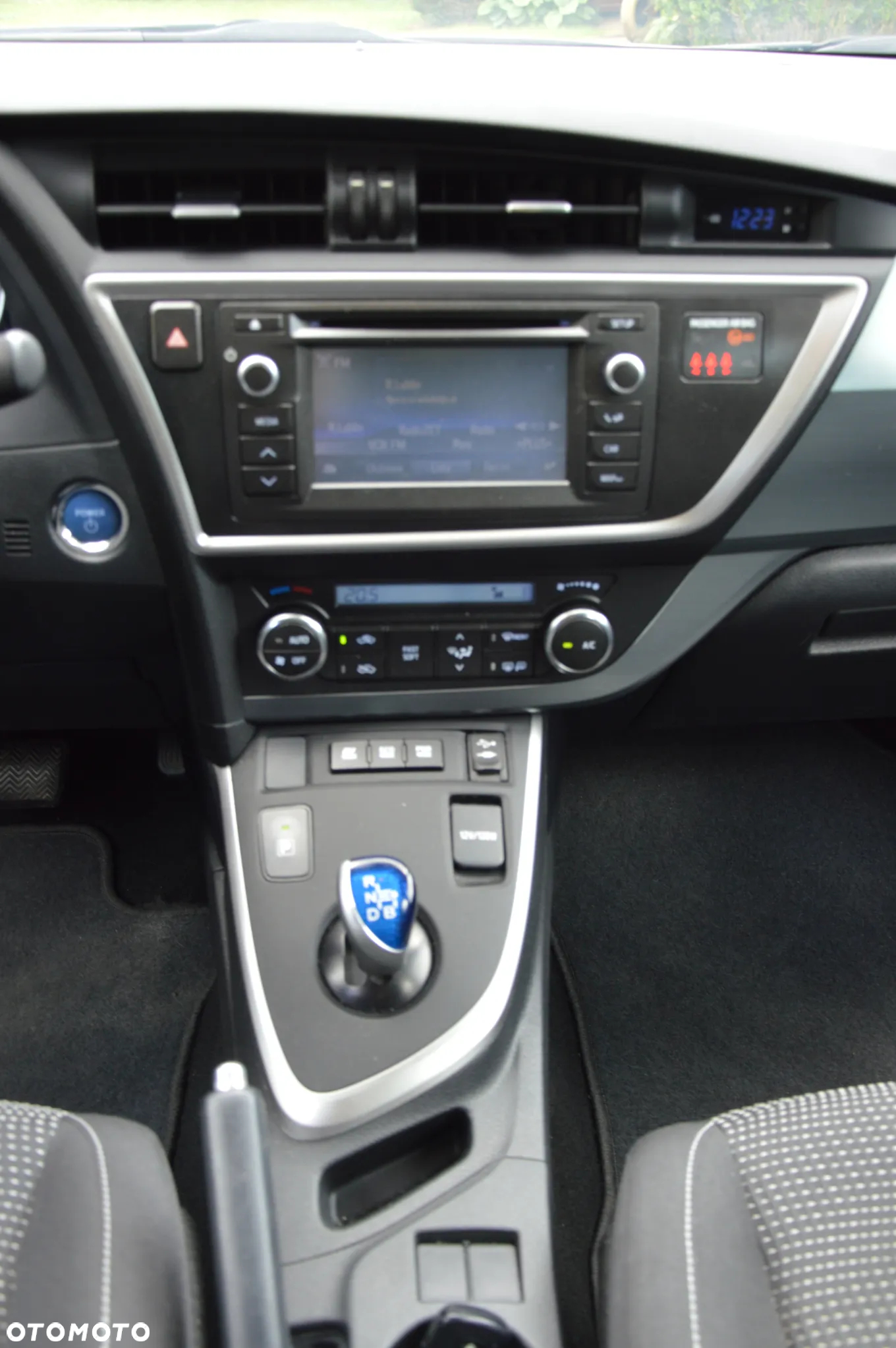 Toyota Auris 1.8 HSD Prestige NAVI - 23