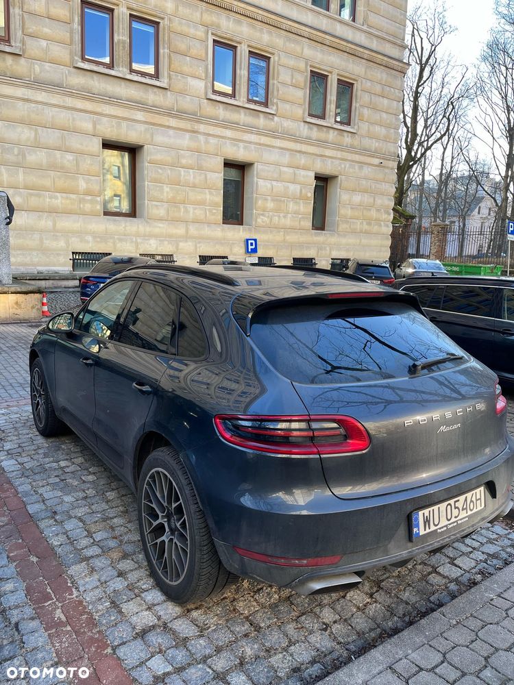 Porsche Macan - 3