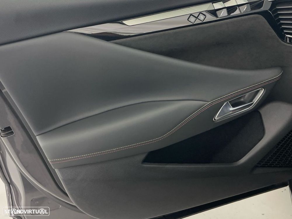 DS DS4 1.2 PureTech Rivoli EAT8 - 17