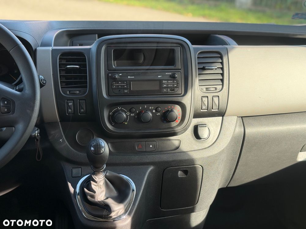 Renault Trafic - 12