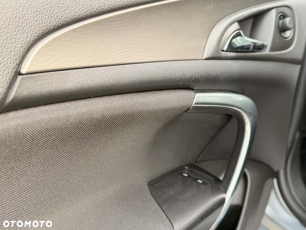 Opel Insignia 2.0 CDTI Sport - 25