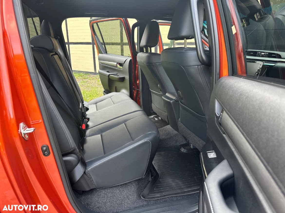 Toyota Hilux 2.8D 204CP 4x4 Double Cab AT Invincible - 9