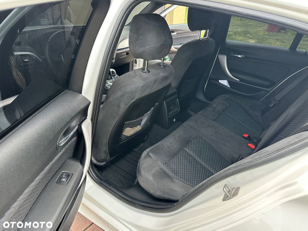 BMW Seria 1 120d xDrive M Sport Shadow sport - 9