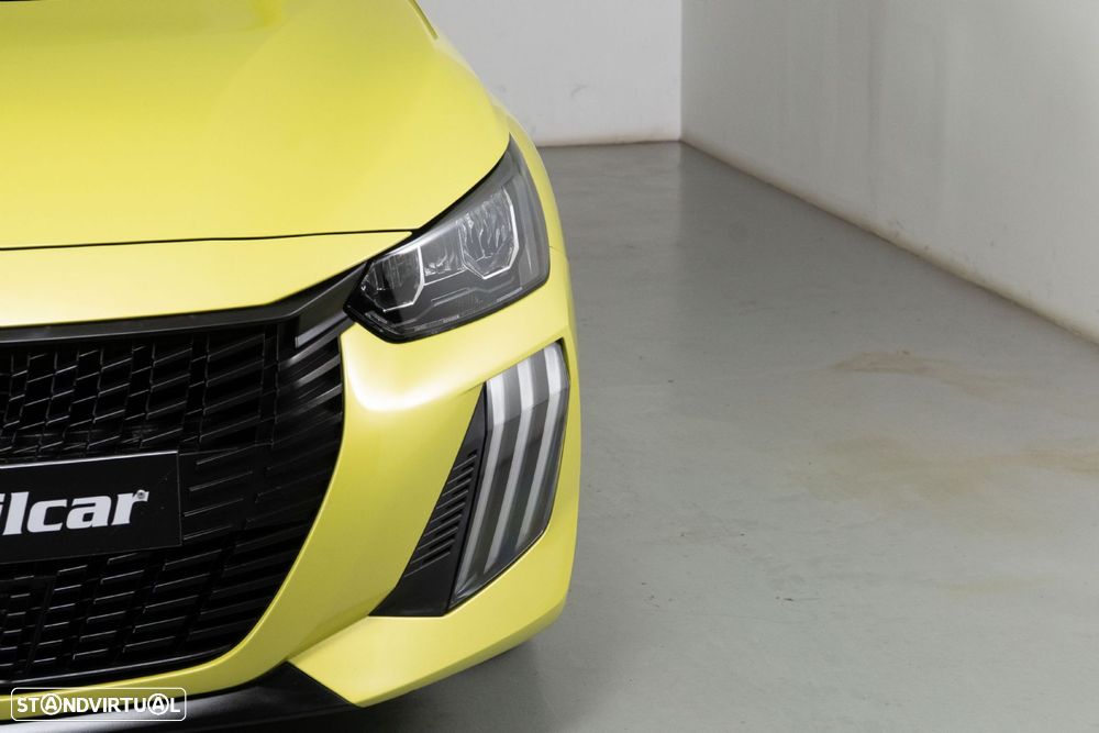 Peugeot 208 1.2 PureTech Active Pack - 17