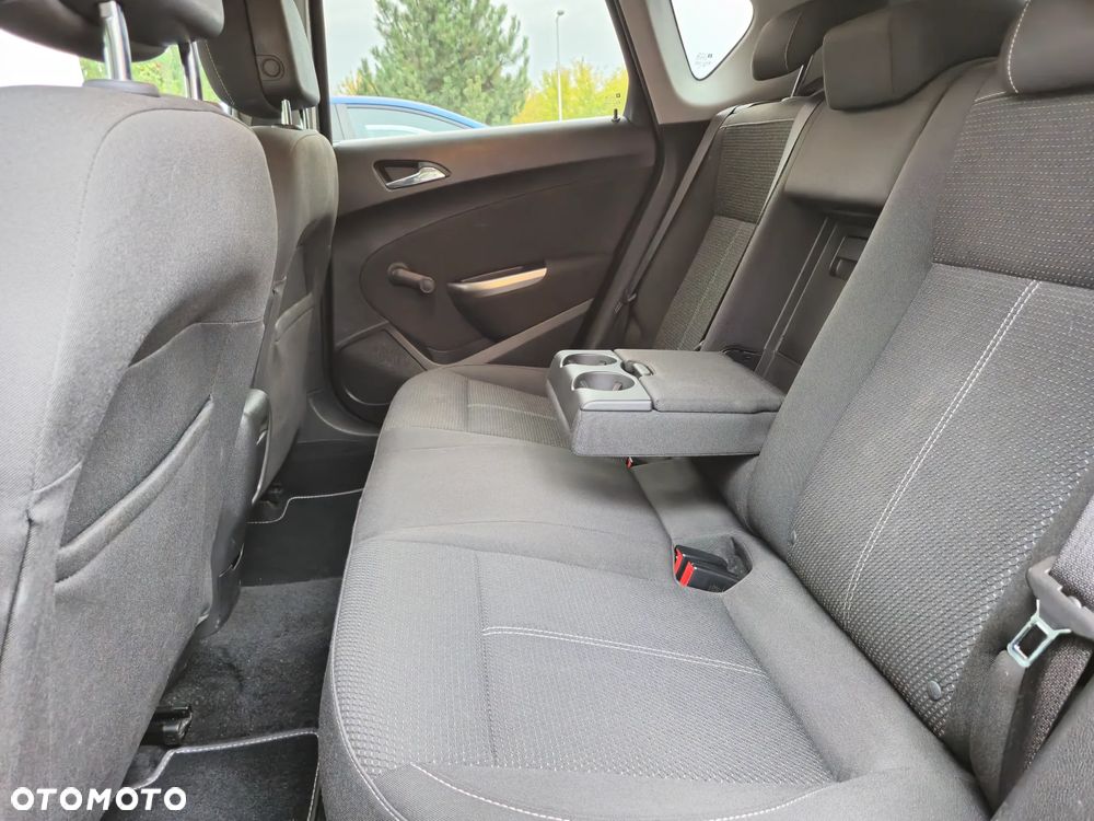 Opel Astra IV 1.4 Cosmo - 12