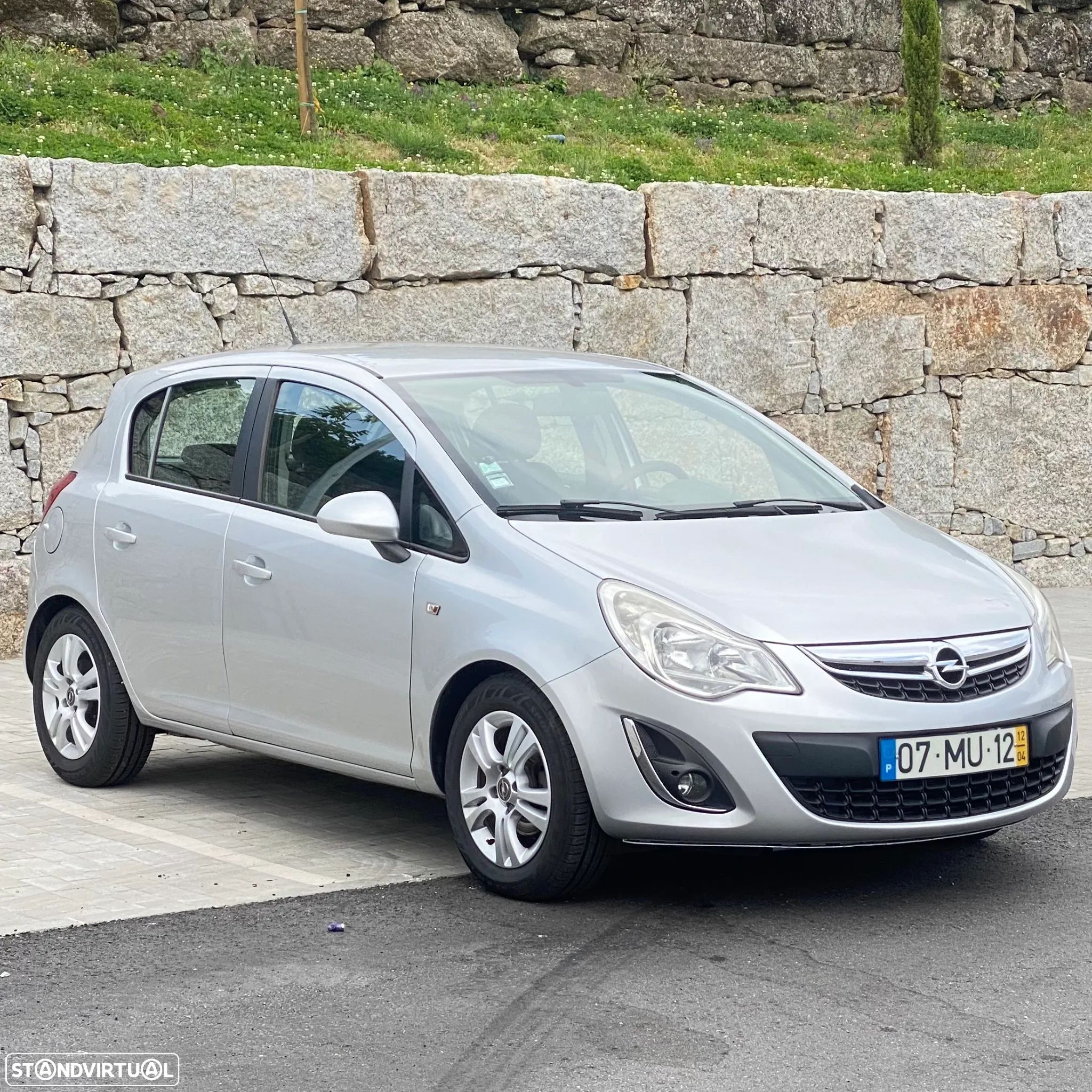 Opel Corsa 1.3 CDTi Enjoy EcoFLEX - 1