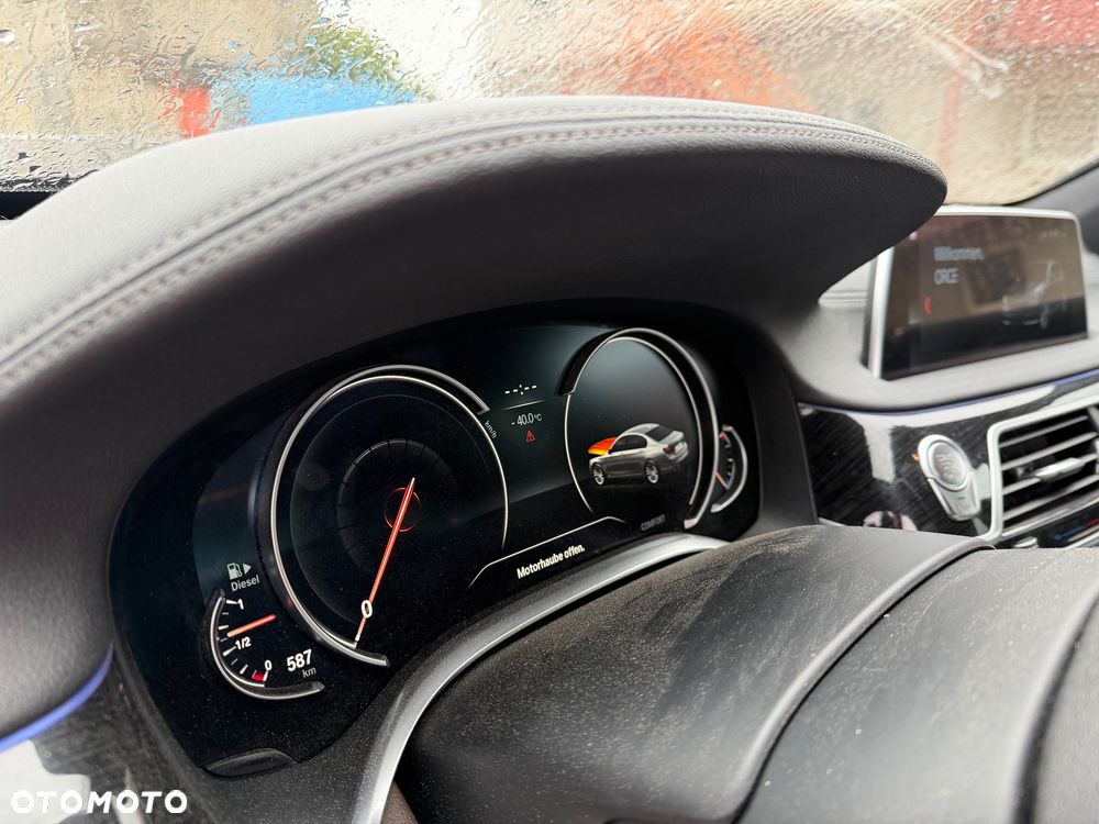 BMW Seria 7 740d xDrive - 14