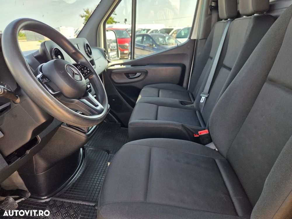 Mercedes-Benz New Sprinter L3H2 - 24