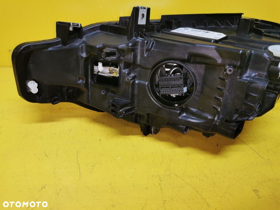 BMW 3 F30 F31 LAMPA PRAWA PRZOD LED ADAPTIVE 7453488-02 - 7