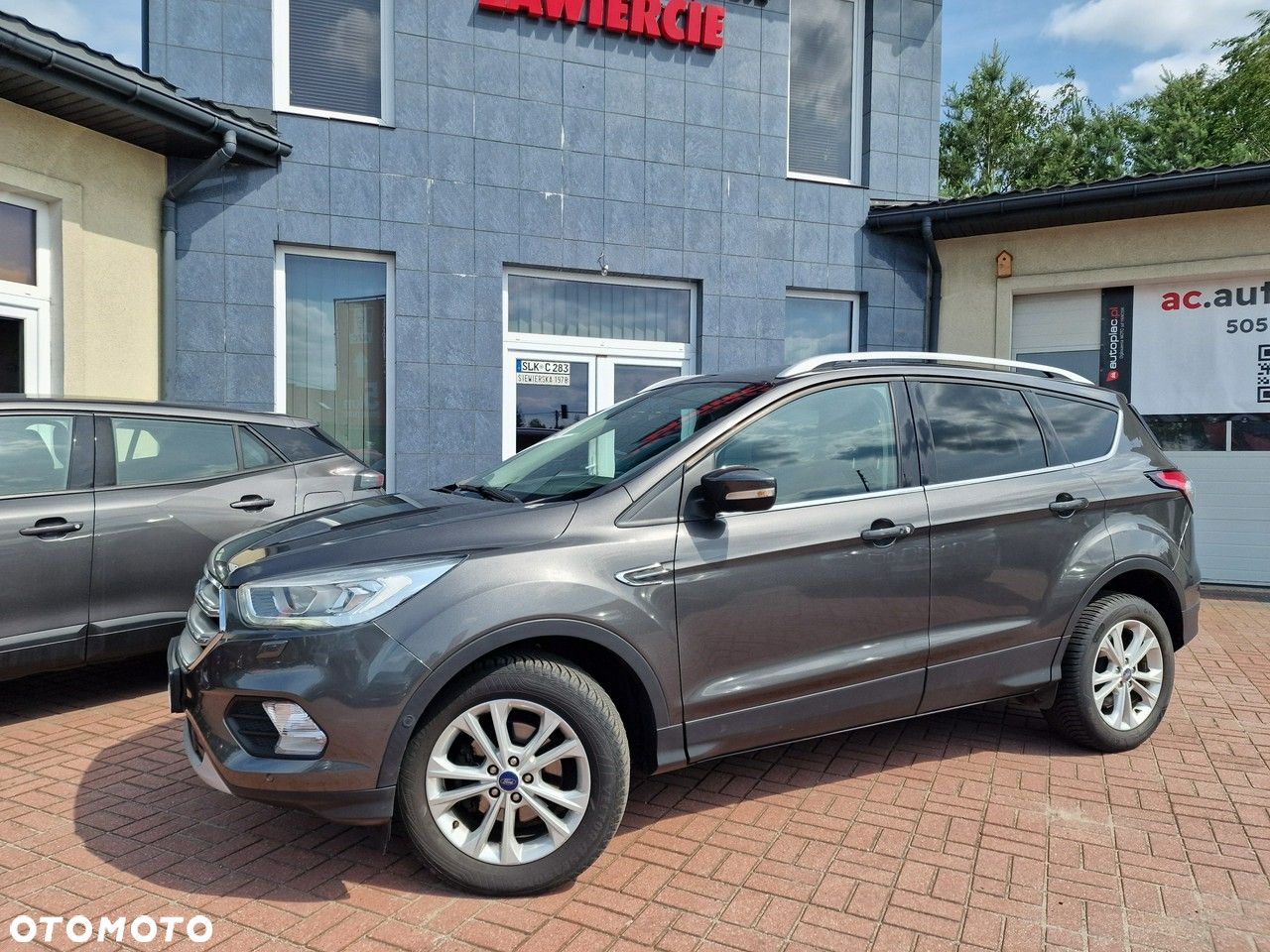 Ford Kuga 1.5 EcoBoost 2x4 Titanium - 4