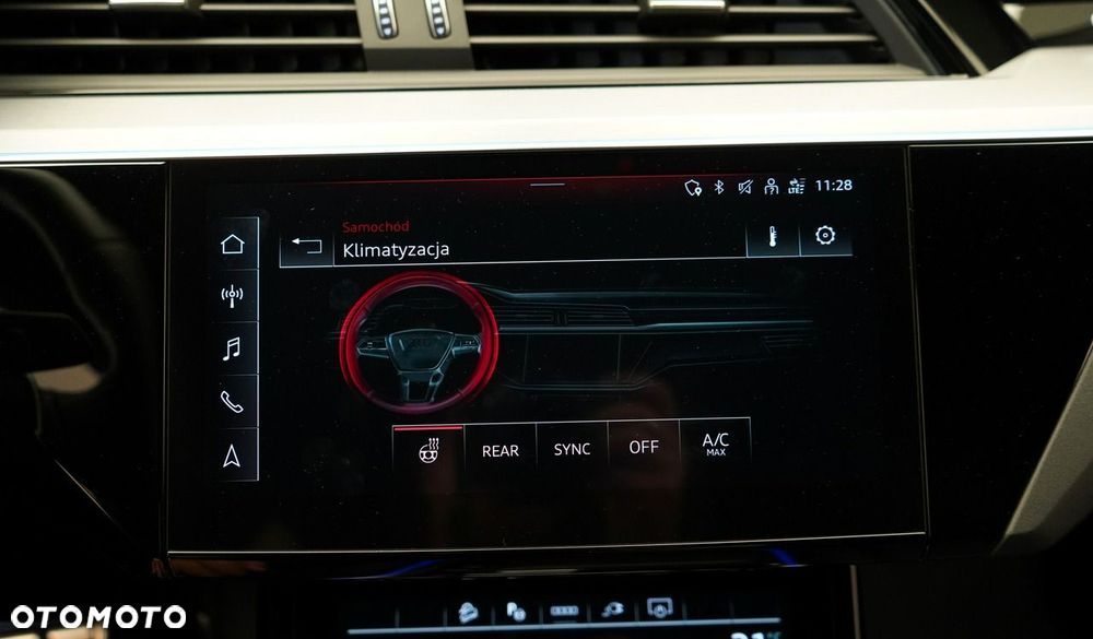 Audi Q8 Sportback e-tron - 32