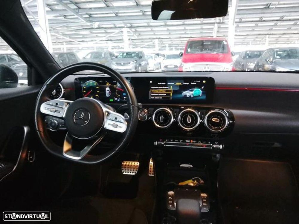 Mercedes-Benz A 250 e AMG Line - 5