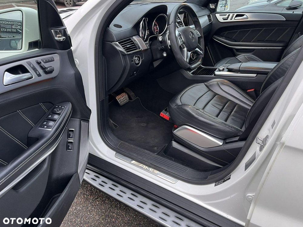 Mercedes-Benz GL - 11