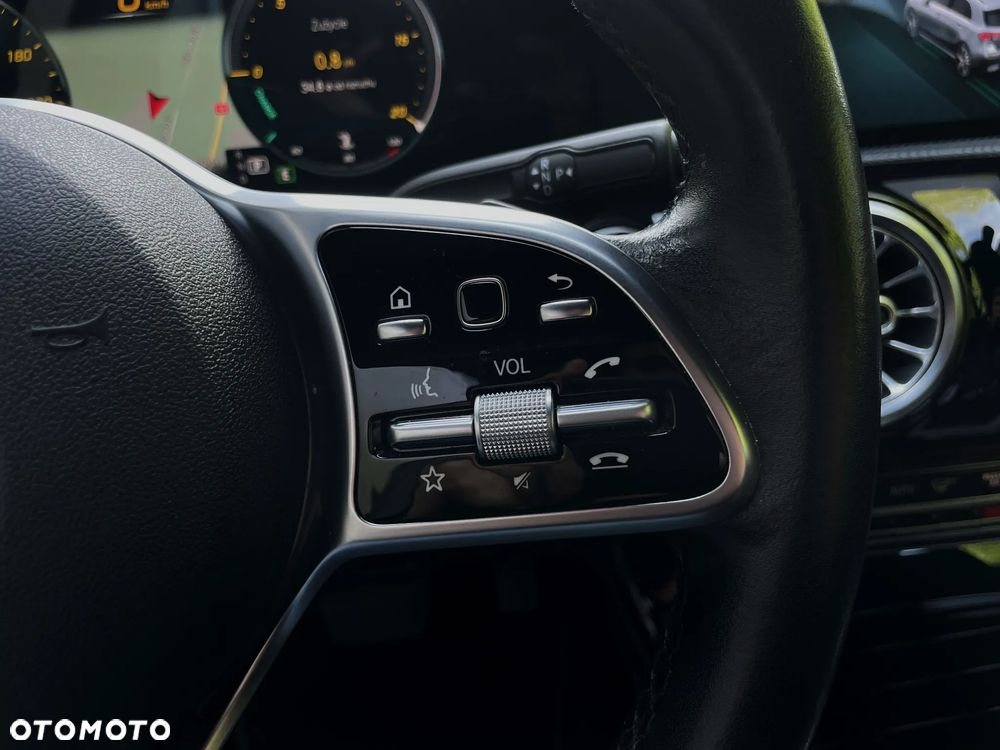 Mercedes-Benz Klasa A 180 d 7G-DCT Progressive - 24