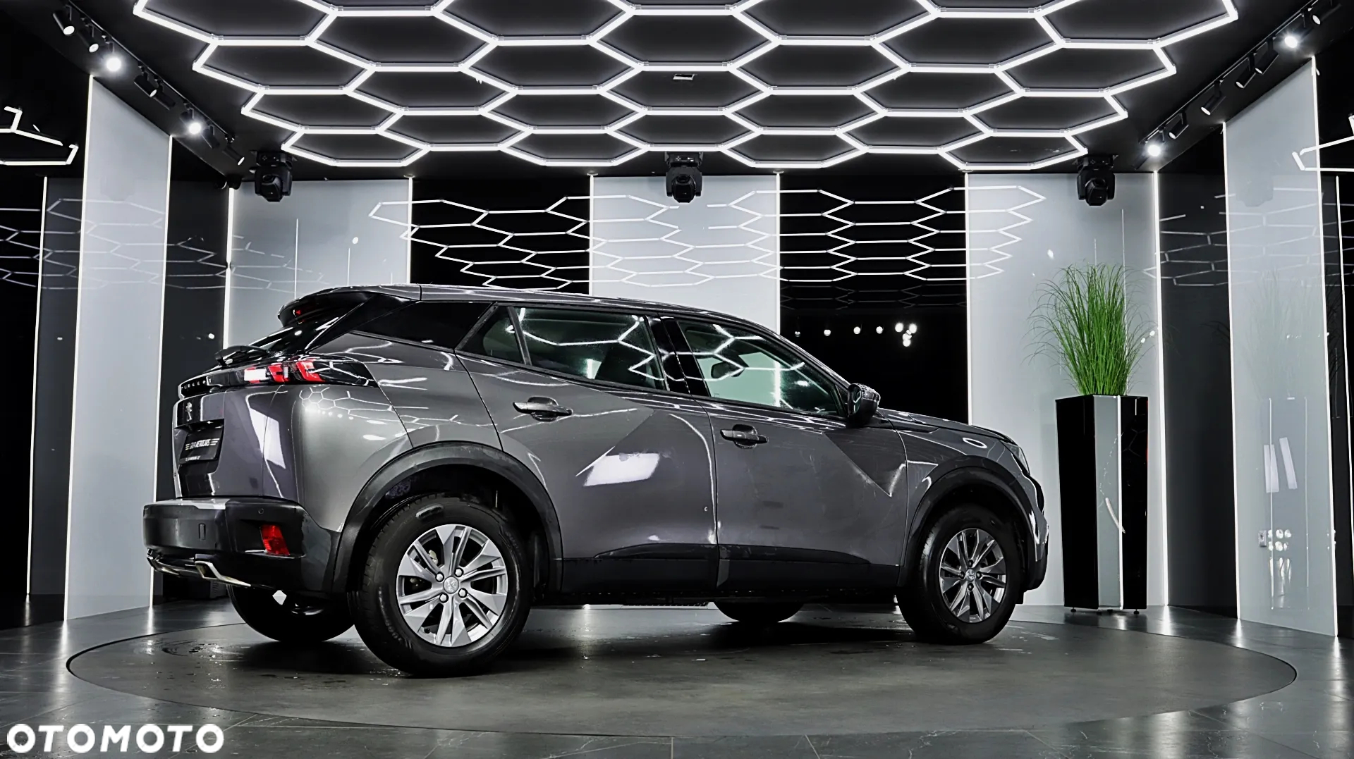 Peugeot 2008 1.2 PureTech Active Pack S&S - 10