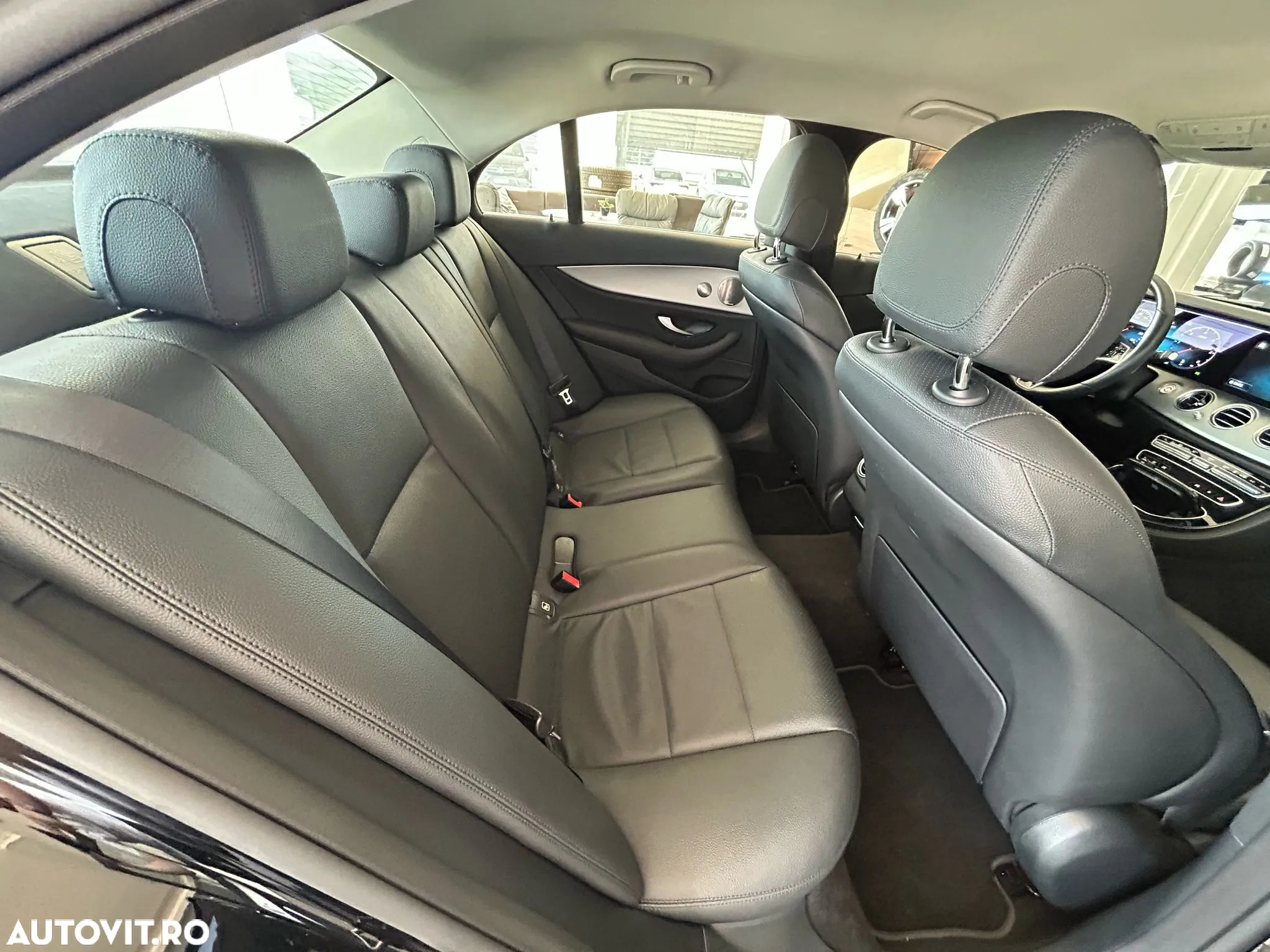 Mercedes-Benz E 220 d 9G-TRONIC Avantgarde - 12