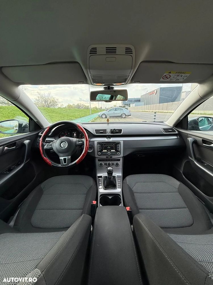 Volkswagen Passat Variant 2.0 TDI BlueMotion Technology R-Line - 8