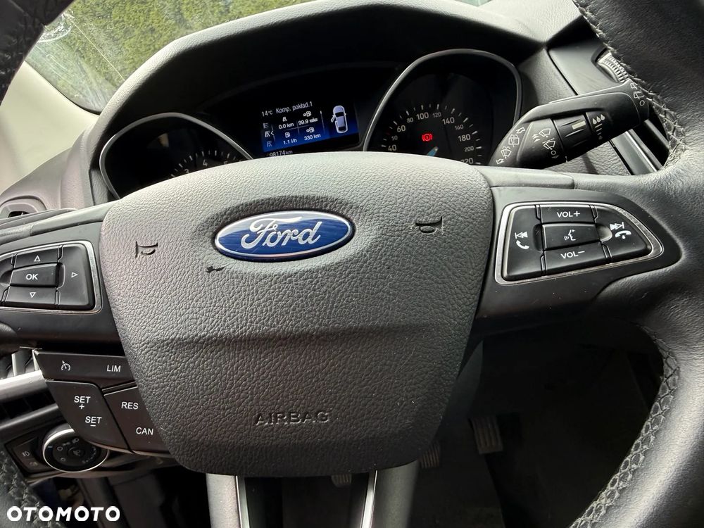 Ford Focus 1.5 EcoBoost Titanium ASS - 3