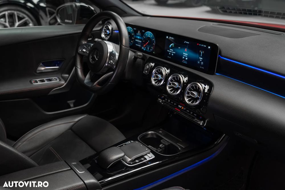 MERCEDES-BENZ A-Class 2018 — imagine 35