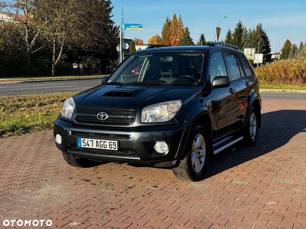 Toyota RAV4 - 1
