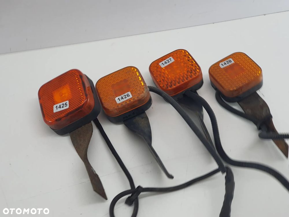LAMPA OBRYSOWA  MAN  IVECO SCANIA RENAULT MERCEDES - 3