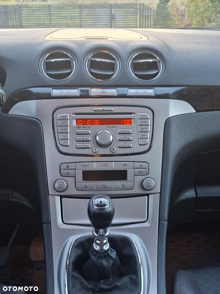 Ford Galaxy - 6