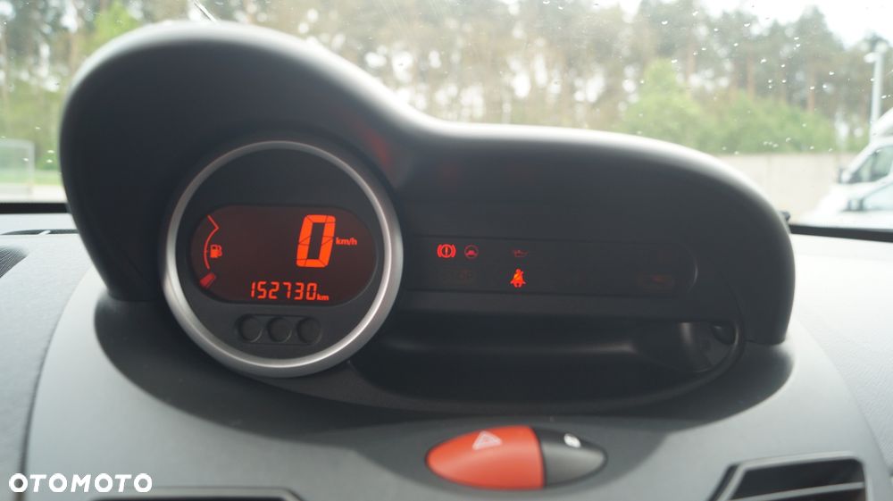 Renault Twingo 1.2 16V Eco Access - 11