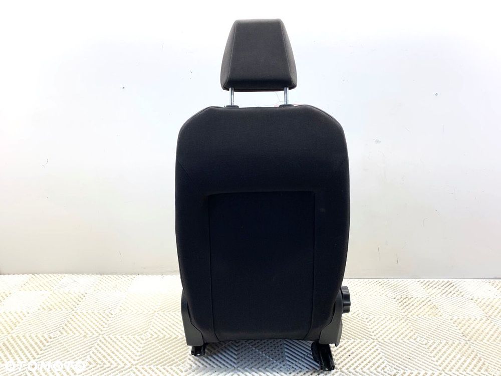 FOTEL PRAWY PRZÓD  FORD TRANSIT COURIER B460 Nadwozie pełne/minivan 2014 - 2022 1.0 EcoBoost 74 kW - 5