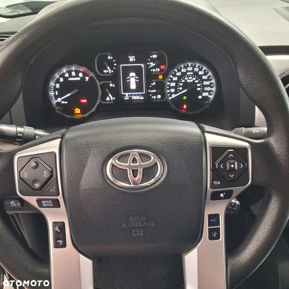 Toyota Tundra - 16