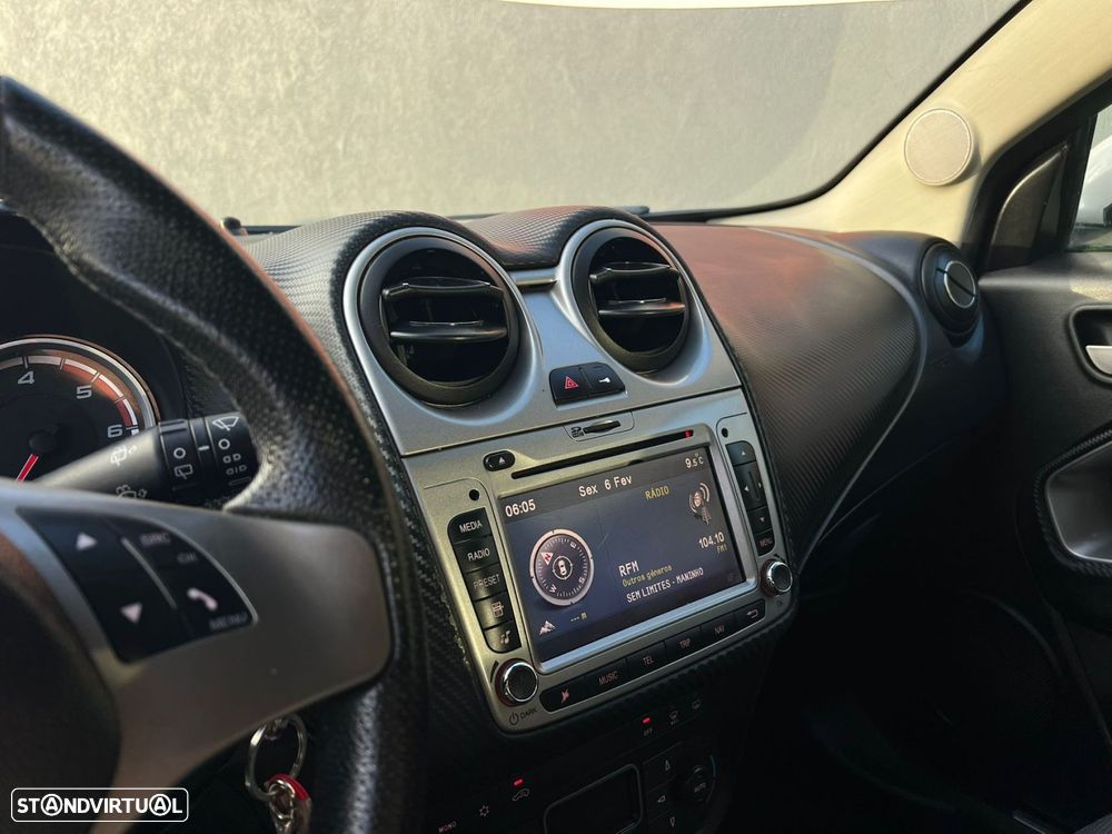 Alfa Romeo MiTo 1.3 JTD Distinctive S&S - 10