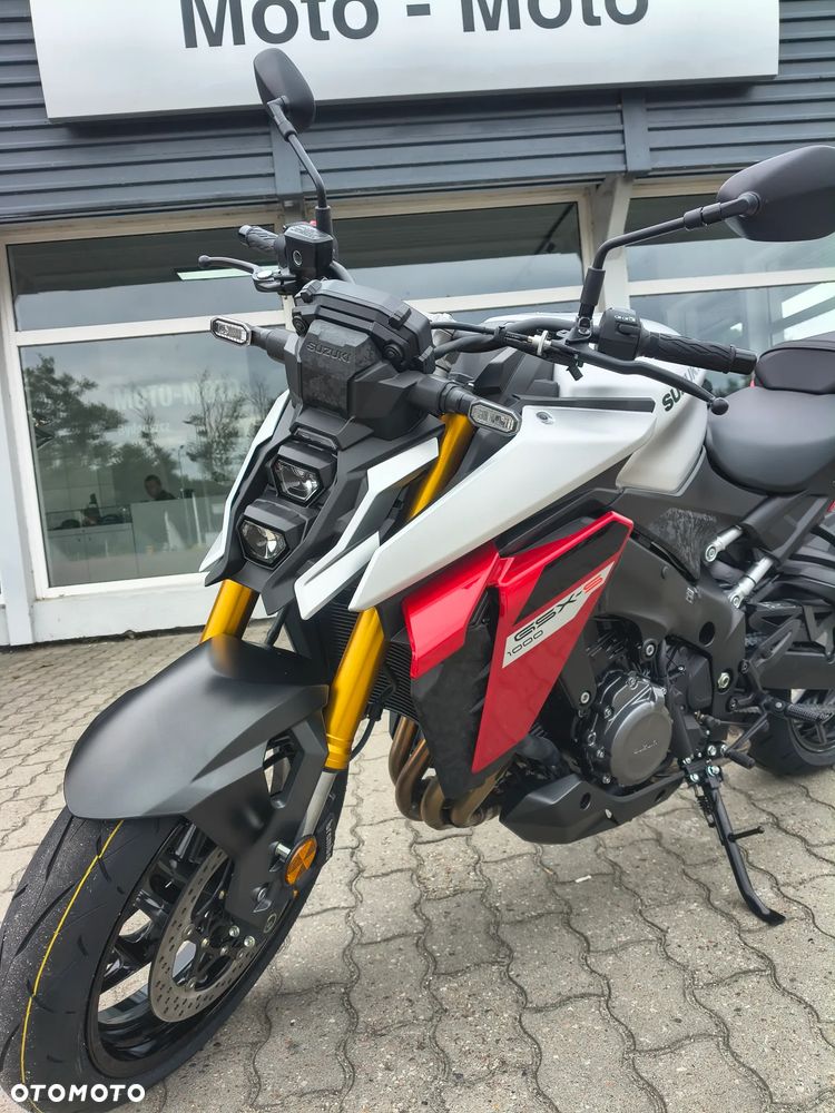 Suzuki GSX 1000 - 8