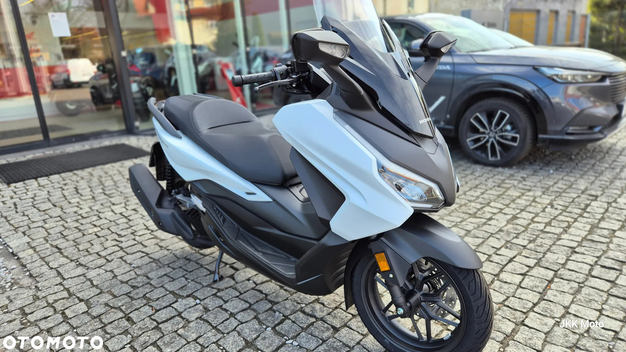 Honda NSS - 13