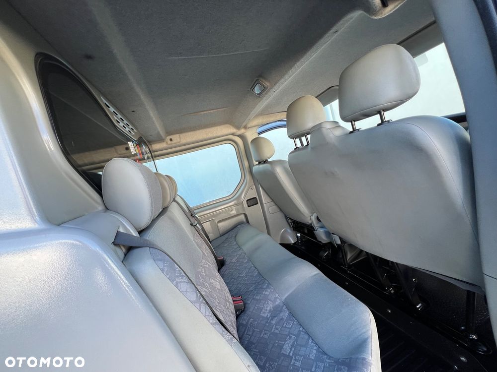 Opel Vivaro LONG - 27