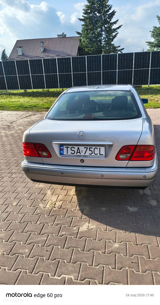 Mercedes-Benz Klasa E 300 TD Elegance - 2