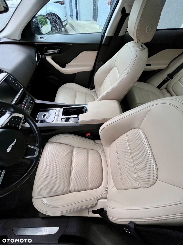 Jaguar F-Pace 2.0 i4P AWD Prestige - 10