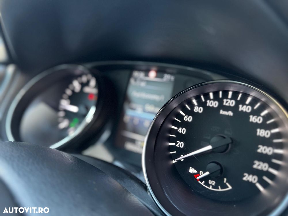 Nissan Qashqai 1.5 DCI TEKNA - 18